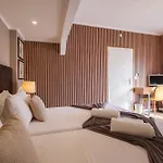 Victoria 3* Furnas (Azores)