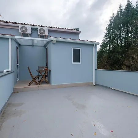 Πανσιόν Victoria *